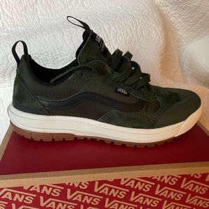 Vans Ultrarange MTE-1, 9.5 woman’s 8 men’s